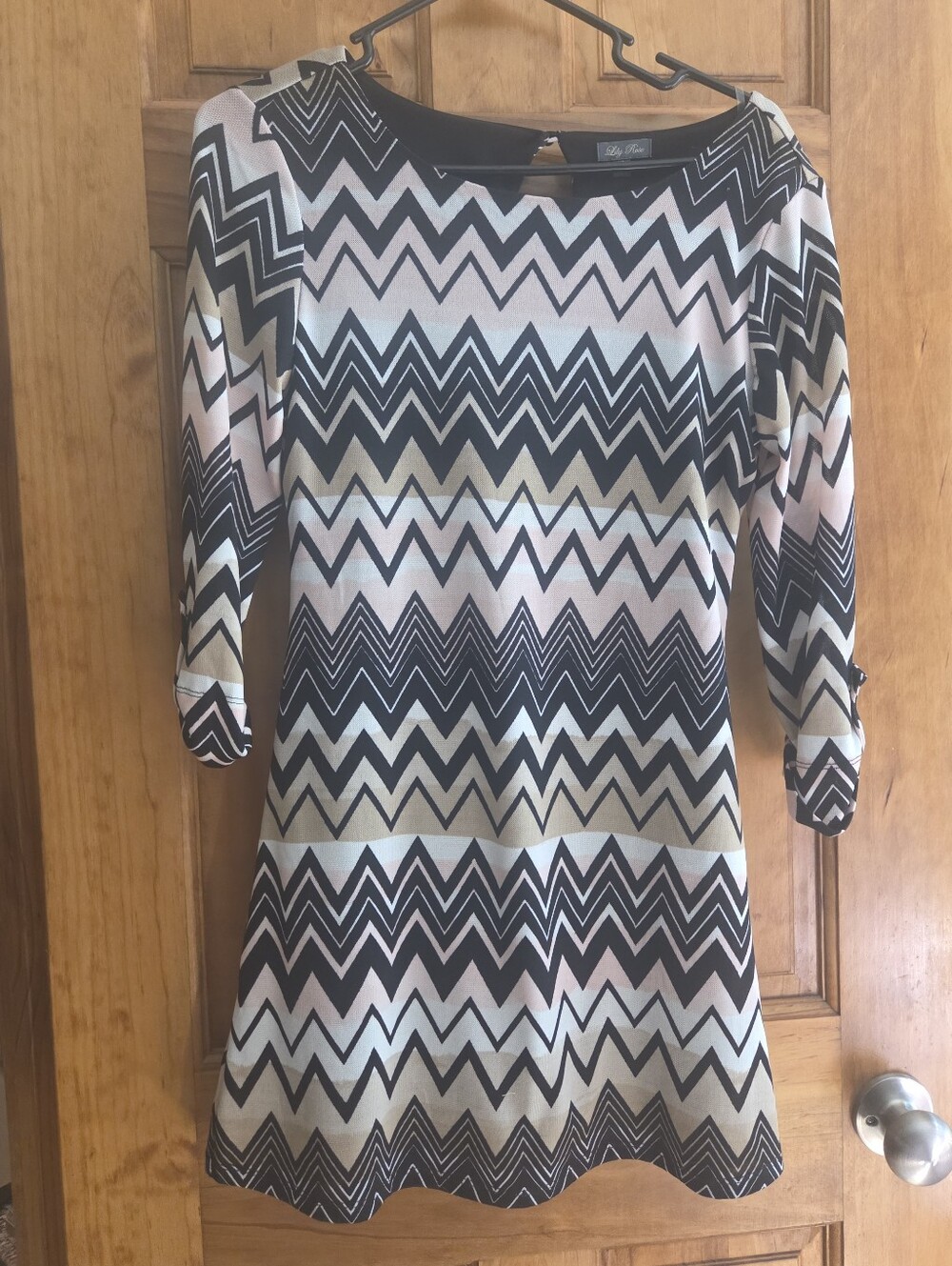 Zigzag Print 3/4 Sleeve Shift Dress - Black, White, Pink & Beige
